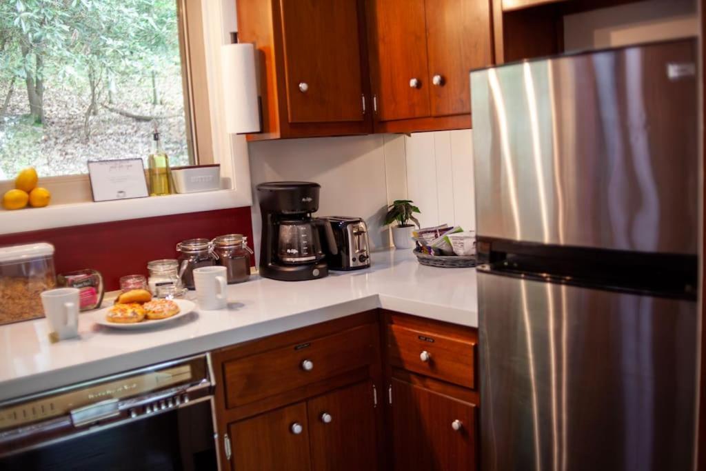 Modern Cabin With Hot Tub Grill Lake Beach Wineries Hiking Fishing And Hershey Park Family And Pet Friendly Superhosts On Ab&B Mount Gretna Kültér fotó