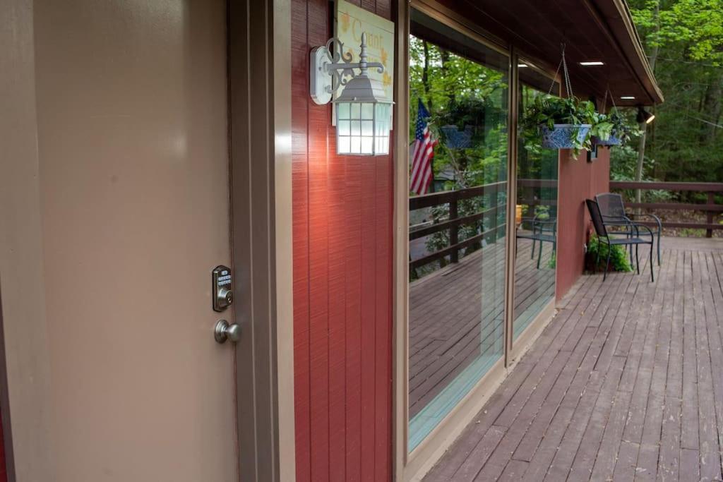 Modern Cabin With Hot Tub Grill Lake Beach Wineries Hiking Fishing And Hershey Park Family And Pet Friendly Superhosts On Ab&B Mount Gretna Kültér fotó